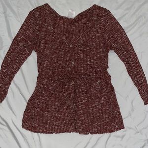 Super cute and soft mid-sleeve shirt. Perfect condition. Plum purple.